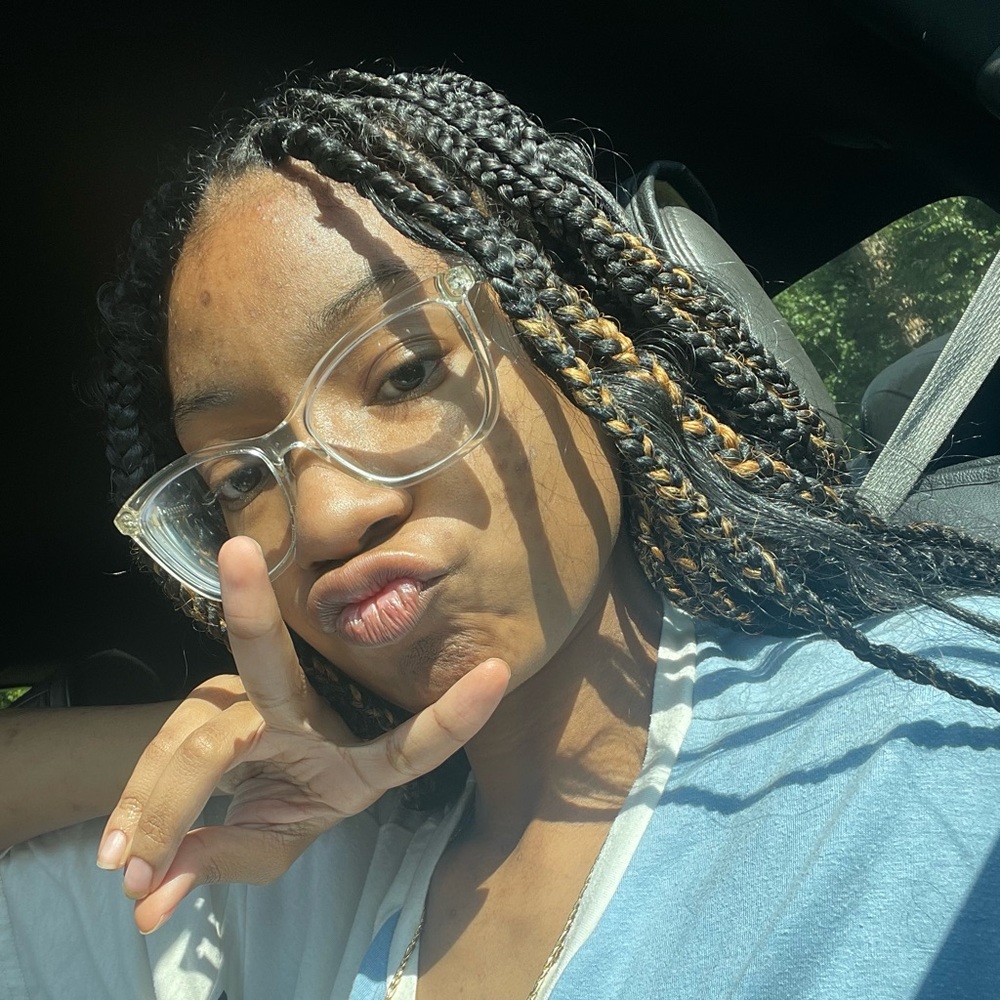 Meet your Posher, Ameerah